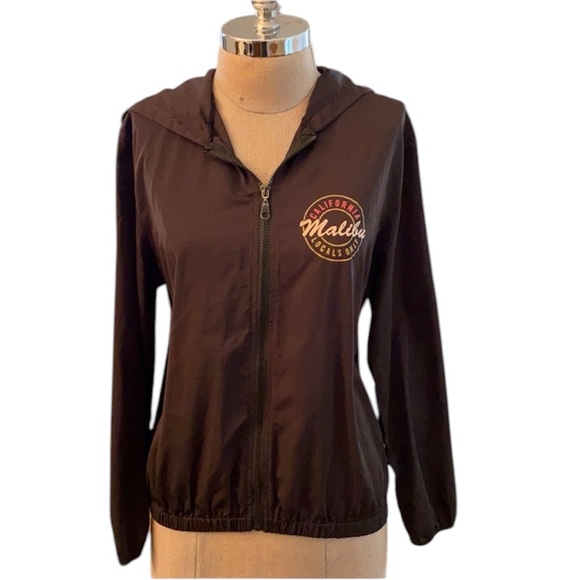 Brandy Melville Jackets & Blazers - Brandy Melville Malibu logo great windbreaker jacket with hood.